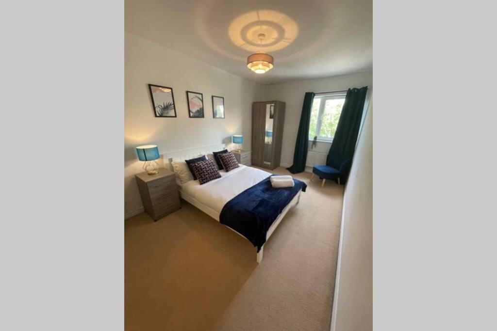 27 Lock Keepers Court By Mia Living Spacious 2 Bedroom Apartment With Free Parking Cardiff Exterior photo